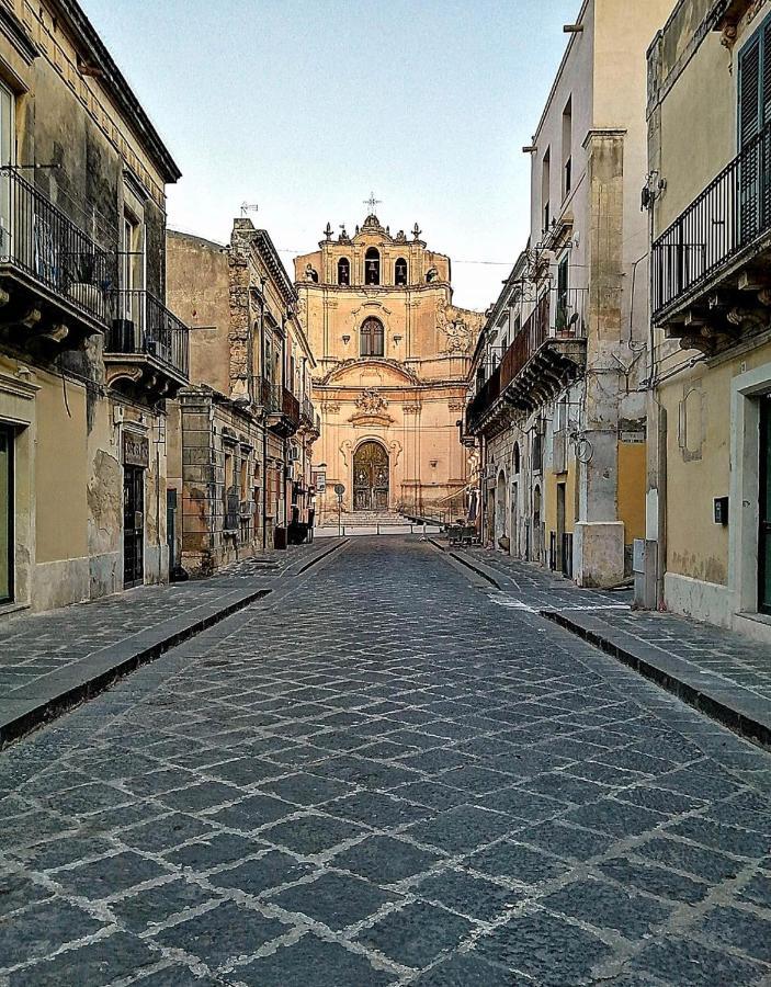 Tannur Del Carmine Vila Noto Exterior foto